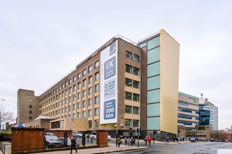 Doig+Smith Project Profile James Weir Building